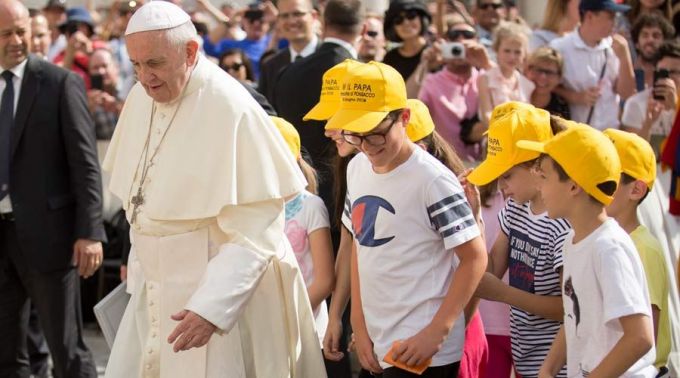 Papa Francisco aos jovens: Não destruam sua vida indo ao efêmero, escolham Deus! Papa Francisco aos jovens: Não destruam sua vida indo ao efêmero, escolham Deus!