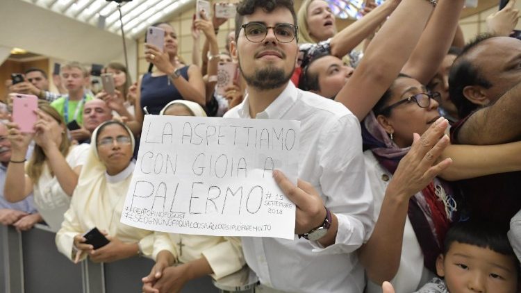 Coral de 250 vozes para a Missa com o Papa em Palermo Coral de 250 vozes para a Missa com o Papa em Palermo