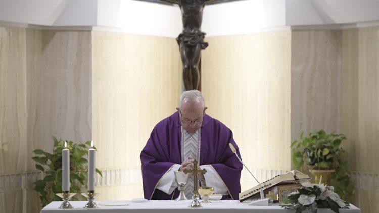Papa Francisco: o Senhor é a rocha sobre a qual construir a vida Papa Francisco: o Senhor é a rocha sobre a qual construir a vida