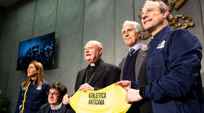 Apresentam Athletica Vaticana, a primeira associação esportiva do Vaticano Apresentam Athletica Vaticana, a primeira associação esportiva do Vaticano