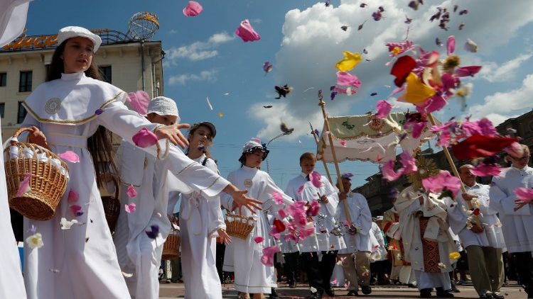 Papa celebrará Corpus Christi em bairro da periferia romana Papa celebrará Corpus Christi em bairro da periferia romana