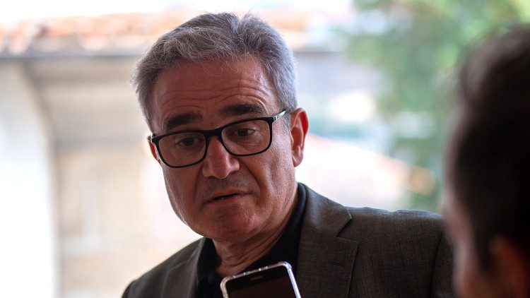 Dom Vitorino Soares é o novo bispo auxiliar do Porto Dom Vitorino Soares é o novo bispo auxiliar do Porto