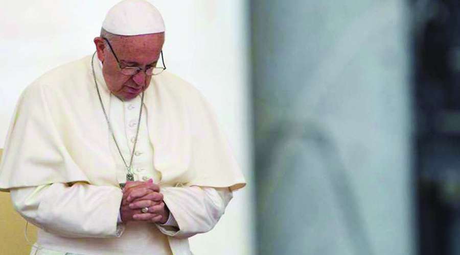 Papa Francisco expressa seus pêsames a Bento XVI após a morte de seu irmão Papa Francisco expressa seus pêsames a Bento XVI após a morte de seu irmão