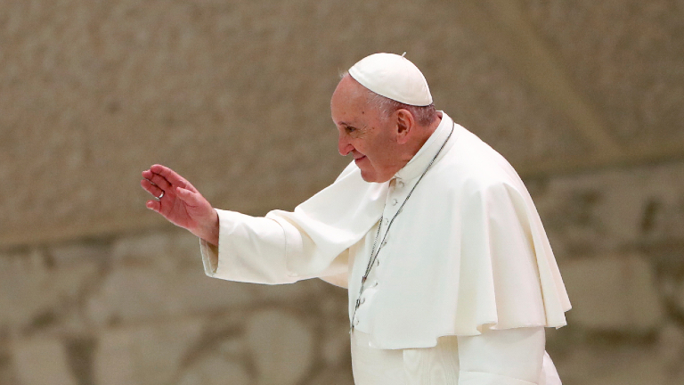 Papa: Santa Faustina convida a voltarmos à fonte da misericórdia Papa: Santa Faustina convida a voltarmos à fonte da misericórdia