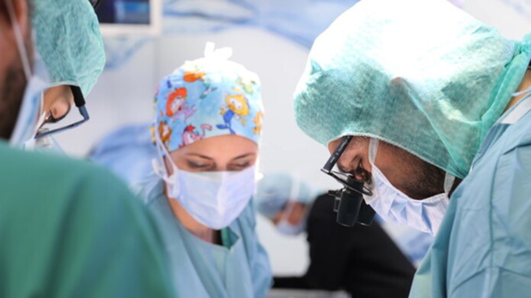 Hospital do Vaticano realiza primeiro transplante de coração de doador covid positivo Hospital do Vaticano realiza primeiro transplante de coração de doador covid positivo